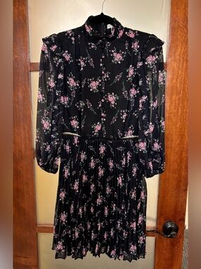 Monique Lhuillier Long-Sleeve Pleated Dress with Pink Floral Print